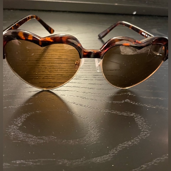 ❤️Aviator Sunglasses x2☀️ - Picture 3 of 8